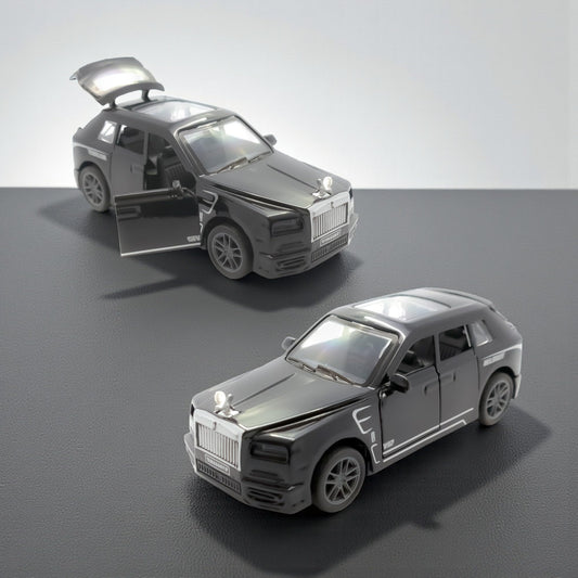 The Flyers Bay 1:32 Scale DieCast Metal Pull-Back Action Openable Doors Lights and Music Rolls-Royce Cullinan Premium Car Toy for Kids Realistic Miniature Model Gift 2+yrs Girls Boys (Black)